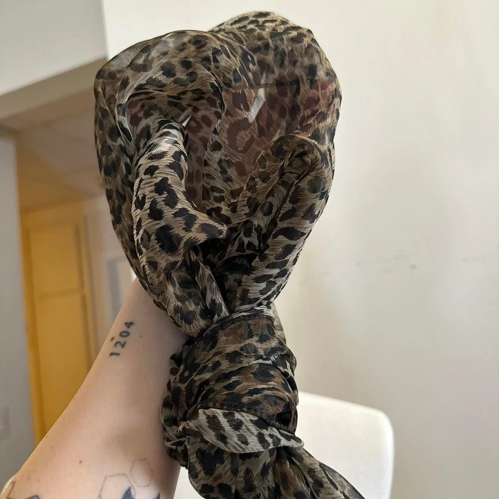 Super cute animal print scarf 💘